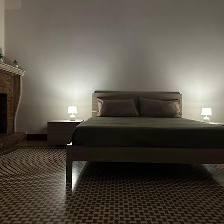 브린디시 Palazzo Dei Pavoni 아파트 외부 사진