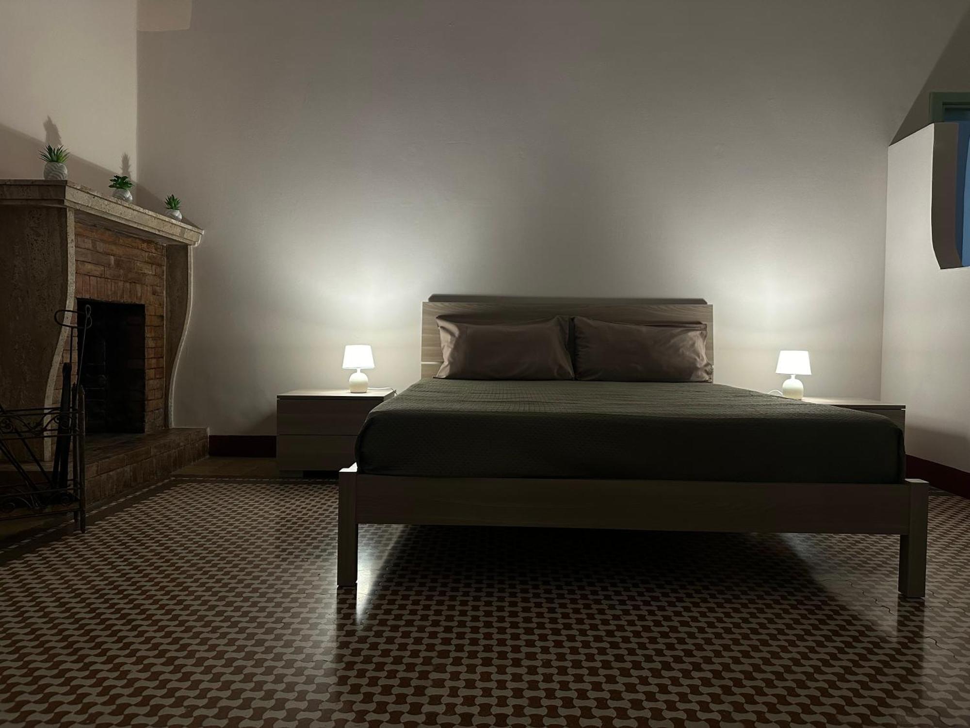 브린디시 Palazzo Dei Pavoni 아파트 외부 사진